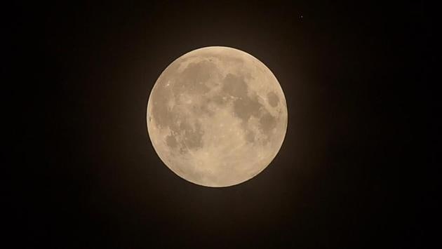 Kolkata: Penumbral Lunar Eclipse as seen, during the fifth phase of nationwide lockdown, in Kolkata, Friday, June 5, 2020. A Penumbral Lunar Eclipse occurs when the Sun, Earth, and Moon are imperfectly aligned and Earth forms a faint shadow over the Moon. (PTI Photo)(PTI06-06-2020_000029B) (PTI) Kolkata: Penumbral Lunar Eclipse as seen, during the fifth phase of nationwide lockdown, in Kolkata, Friday, June 5, 2020. A Penumbral Lunar Eclipse occurs when the Sun, Earth, and Moon are imperfectly aligned and Earth forms a faint shadow over the Moon. (PTI Photo)(PTI06-06-2020_000029B) (PTI)