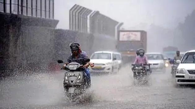 Western Disturbance and severe cyclonic storms in the Arabian Sea have cooled Delhi’s weather. (Arun Sharma/HT PHOTO) Western Disturbance and severe cyclonic storms in the Arabian Sea have cooled Delhi’s weather. (Arun Sharma/HT PHOTO)