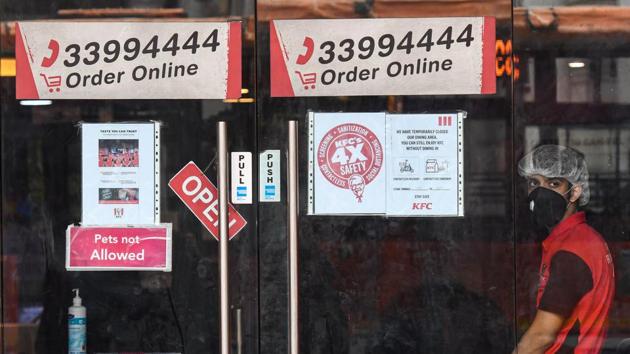 All commercial establishments will operate between 9am and 8pm, the government said on Saturday. (Biplov Bhuyan/HT Photo) All commercial establishments will operate between 9am and 8pm, the government said on Saturday. (Biplov Bhuyan/HT Photo)
