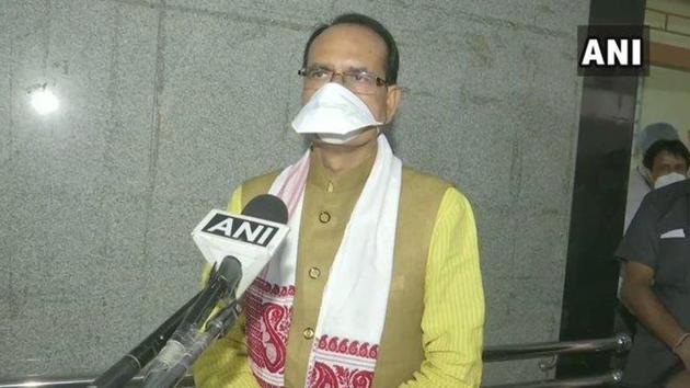 On reaching Indore, MP chief minister Shivraj Singh Chouhan underwent a thorough health checkup at the airport.(ANI PHOTO.) On reaching Indore, MP chief minister Shivraj Singh Chouhan underwent a thorough health checkup at the airport.(ANI PHOTO.)