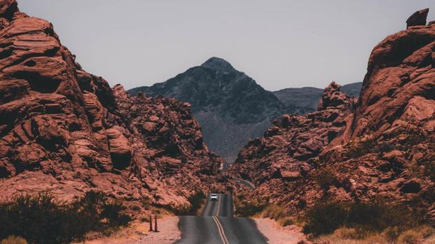 Depending on what travellers are prioritizing—safety, nature, comfort, hospitality—these glammed-up road trips can look very different. (Unsplash) Depending on what travellers are prioritizing—safety, nature, comfort, hospitality—these glammed-up road trips can look very different. (Unsplash)