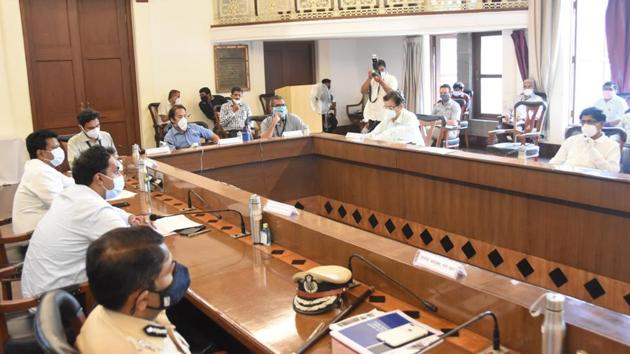 Central team interacting with Pune authorities in the city on Monday. (HT PHOTO) Central team interacting with Pune authorities in the city on Monday. (HT PHOTO)