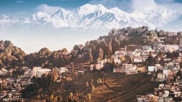 Darjeeling, Kalimpong and the Dooars sector support around 10,000 families associated with tourism.(Getty Images/iStockphoto)