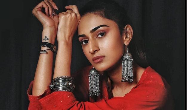 Erica Fernandes currently plays Prerna in the Kasautii Zindagii Kay reboot. Erica Fernandes currently plays Prerna in the Kasautii Zindagii Kay reboot.