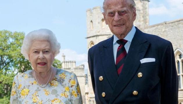 Britain's Queen Elizabeth II and Britain's Prince Philip, Duke of Edinburgh, poses in the quadrangle of Windsor Castle ahead of his 99th birthday on June 6, 2020. Steve Parsons/PA Wire/Pool via REUTERS(REUTERS)