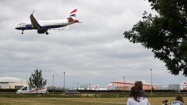 The new aviation guidance shows the government is preparing for a restart.(Bloomberg)