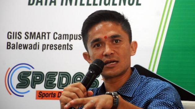 Indian Football team captain Sunil Chhetri during the launching of Sports performance Enhansing Data Analytics System( SPEDAS) at Global Indian International School at Balewadi in Pune.(HT PHOTO)