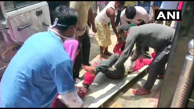 Injured person being stretchered off to the hospital. Firing took place in Bihar, at the Indo-Nepal border.(ANI/Twitter)