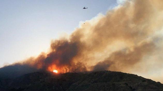 Most of the western United States is experiencing extreme dryness or drought, creating challenging conditions for wildfire season, Bryan Henry, meteorologist with the National Interagency Fire Center, said in a recent fire season outlook. (@GupKan/Twitter) Most of the western United States is experiencing extreme dryness or drought, creating challenging conditions for wildfire season, Bryan Henry, meteorologist with the National Interagency Fire Center, said in a recent fire season outlook. (@GupKan/Twitter)
