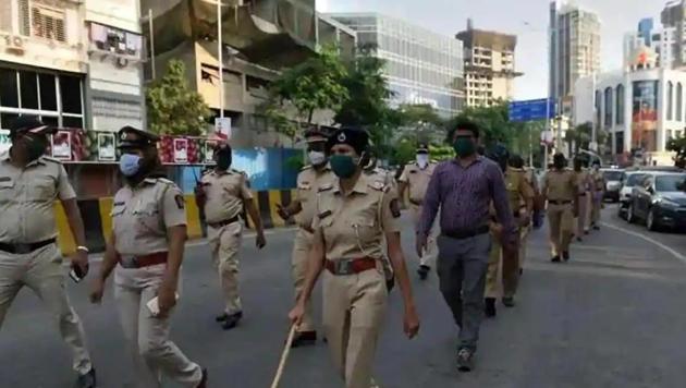 The state home minister said he was proud of the policemen who risked their lives to perform their duties during the severe outbreak of the coronavirus disease. (HT PHOTO.) The state home minister said he was proud of the policemen who risked their lives to perform their duties during the severe outbreak of the coronavirus disease. (HT PHOTO.)