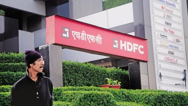 The reduced rate will benefit all existing HDFC retail home loan and non-home loan customers.(Pradeep Gaur/Mint)