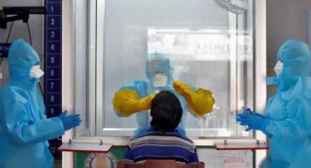 Thirty-five more people tested positive for Covid-19 in Uttar Pradesh’s Gautam Buddh Nagar on Saturday, taking the tally in the district to 865, officials said. (File photo) Thirty-five more people tested positive for Covid-19 in Uttar Pradesh’s Gautam Buddh Nagar on Saturday, taking the tally in the district to 865, officials said. (File photo)