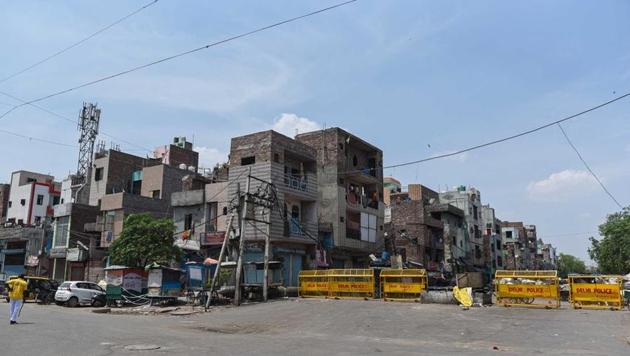 A near-deserted area in Jahangirpuri’s C Block. (Sanchit Khanna/HT Photo) A near-deserted area in Jahangirpuri’s C Block. (Sanchit Khanna/HT Photo)