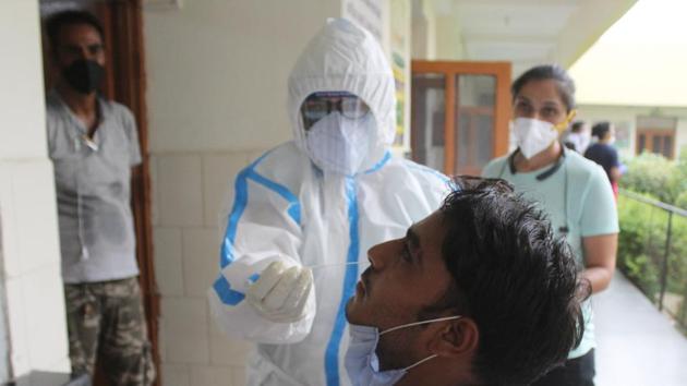 From recording an average of 41 new cases per day in the last two weeks of May, the district is now is recording an average of 178 new cases per day, an increase of 338%, district health bulletin data shows. (Yogendra Kumar/HT Photo) From recording an average of 41 new cases per day in the last two weeks of May, the district is now is recording an average of 178 new cases per day, an increase of 338%, district health bulletin data shows. (Yogendra Kumar/HT Photo)
