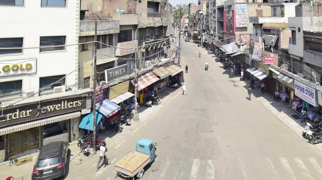 Most shops have been closed since the end of March when the lockdown was imposed and hence have been suffering losses. (GURPREET SINGH/HT) Most shops have been closed since the end of March when the lockdown was imposed and hence have been suffering losses. (GURPREET SINGH/HT)