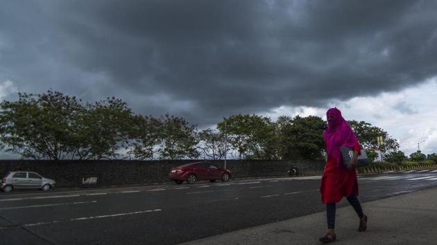 Dark rain clouds in the sky at Ghatkopar in Mumbai. Monsoon entered the state on June 11 covering parts of south Konkan, south central Maharashtra and parts of Marathwada.(Pratik Chorge/HT Photo)