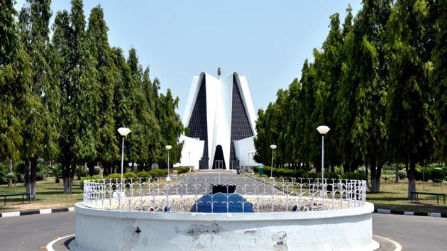 The pending dues include ₹46 crore related to postmatric scholarship for scheduled caste students, ₹21 crore for the varsity’s constituent colleges and ₹9 crore of the monthly grant. The pending dues include ₹46 crore related to postmatric scholarship for scheduled caste students, ₹21 crore for the varsity’s constituent colleges and ₹9 crore of the monthly grant.