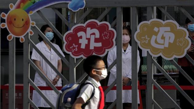 The Chinese capital on Tuesday lifted its emergency response to level two and said that people will have to be tested for the virus before being allowed to leave the city. (AP photo) The Chinese capital on Tuesday lifted its emergency response to level two and said that people will have to be tested for the virus before being allowed to leave the city. (AP photo)
