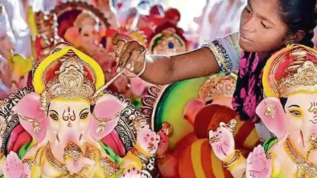 Moulds, sprays and automatic machines will be ordered and given to the people associated with sculpture designing.(HT photo) Moulds, sprays and automatic machines will be ordered and given to the people associated with sculpture designing.(HT photo)