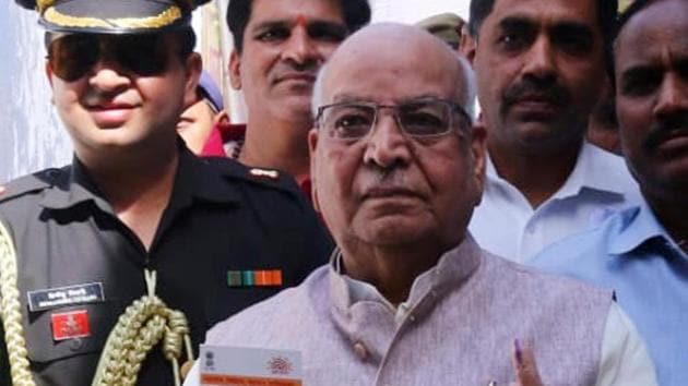 Madhya Pradesh Lalji Tandon, 85, was admitted to the Medanta Hospital here on June 11 with breathing problems, difficulty in urination and fever. (ANI file photo)