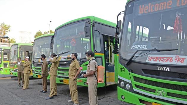 The union has written to PMPML management demanding full salary for the month of May. It has threatened to go on ‘stop work’ protest from next week if their demand is not met.(Ravindra Joshi/HT PHOTO)