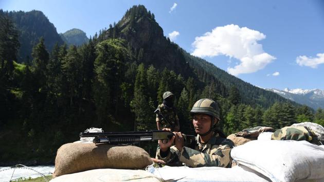 Border Security Force (BSF) personnel manning a checkpoint along a highway leading to Ladakh, at Gagangeer in Ganderbal district of Jammu and Kashmir, on June 17. The deceased following the violent face-off included Col B Santosh Babu, commanding officer of 16 Bihar, Havildar K Palani of 81 Field Regiment and Havildar Sunil Kumar Jha, also of 16 Bihar among others. (Waseem Andrabi / HT Photo) Border Security Force (BSF) personnel manning a checkpoint along a highway leading to Ladakh, at Gagangeer in Ganderbal district of Jammu and Kashmir, on June 17. The deceased following the violent face-off included Col B Santosh Babu, commanding officer of 16 Bihar, Havildar K Palani of 81 Field Regiment and Havildar Sunil Kumar Jha, also of 16 Bihar among others. (Waseem Andrabi / HT Photo)