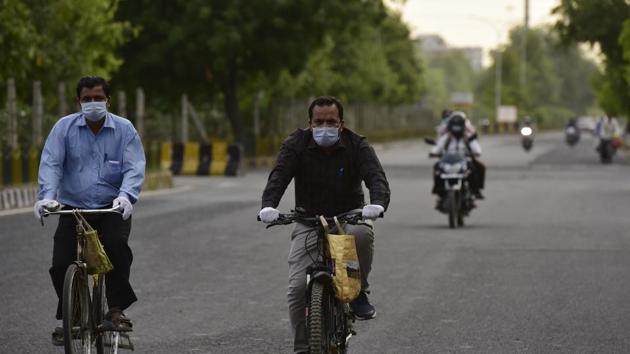 In Thursday’s special drive, the police force specifically focused on people who are not wearing masks while out in public places. (Virendra Singh Gosain/HT file photo) In Thursday’s special drive, the police force specifically focused on people who are not wearing masks while out in public places. (Virendra Singh Gosain/HT file photo)