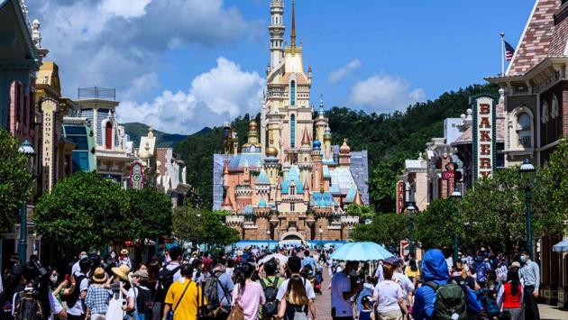 Photos: Hong Kong Disneyland reopens after coronavirus break ...