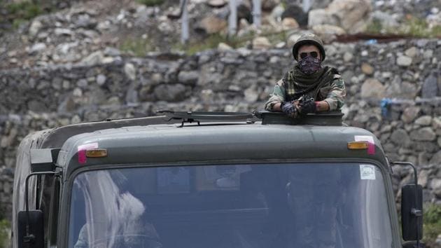 The Indian Army on Thursday rubbished media reports that claimed several soldiers had gone missing after the June 15 violent clash with Chinese troops in eastern Ladakh’s Galwan Valley along the Line of Actual Control (LAC), in which 20 Indian soldiers were killed and China also purportedly suffered casualties.(AP file photo)
