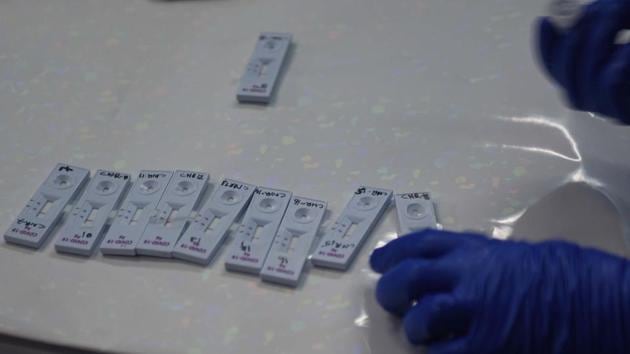 A row of Covid-19 Ag antigen test kits seen at a testing centre in Nangal Raya, New Delhi.(Sanchit Khanna/HT PHOTO)