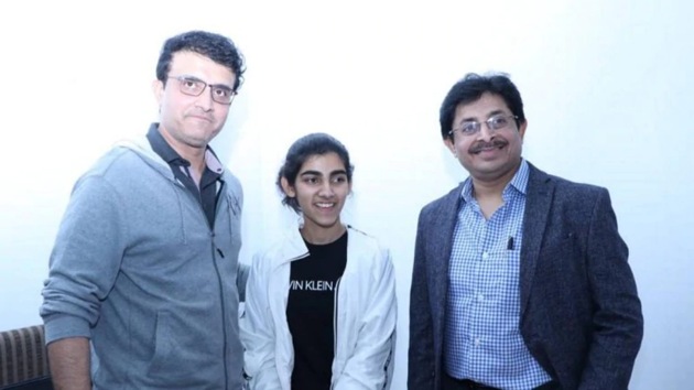 Sourav Ganguly with his daughter Sana (middle) and elder brother Snehasish Ganguly (extreme right)(CAB media photo)