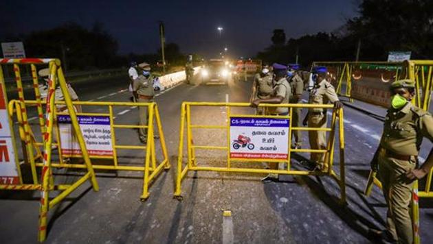 The Tamil Nadu Police said action against violators of the lockdown will be taken and their vehicles would be seized if anyone was found violating the norms.(PTI PHOTO.)