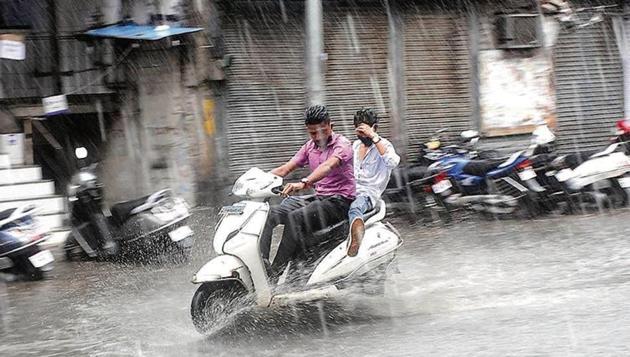 For the past three consecutive years, Pune has been receiving more than normal rainfall in June.(PRATHAM GOKHALE/ HT PHOTO)