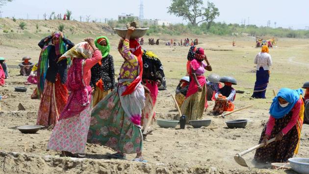Chhattisgarh CM Bhupesh Baghel wants Centre to include his state in the PM Garib Kalyan Rozgar Abhiyan so that the migrant labourers in the state can get opportunities for employment.(PTI File) Chhattisgarh CM Bhupesh Baghel wants Centre to include his state in the PM Garib Kalyan Rozgar Abhiyan so that the migrant labourers in the state can get opportunities for employment.(PTI File)