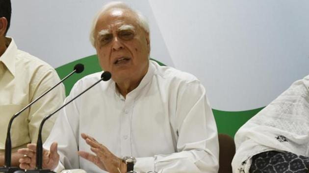 Kapil Sibal said the Central government was in denial of Chinese intrusions.(Raj K Raj/HT PHOTO)
