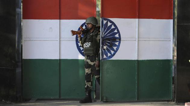 Pakistani security agencies had detained the staff members and held them for almost 12 hours, releasing them after Pakistani charge d’affaires Syed Haider Shah was summoned to the external affairs ministry for lodging a strong protest.(AP) Pakistani security agencies had detained the staff members and held them for almost 12 hours, releasing them after Pakistani charge d’affaires Syed Haider Shah was summoned to the external affairs ministry for lodging a strong protest.(AP)