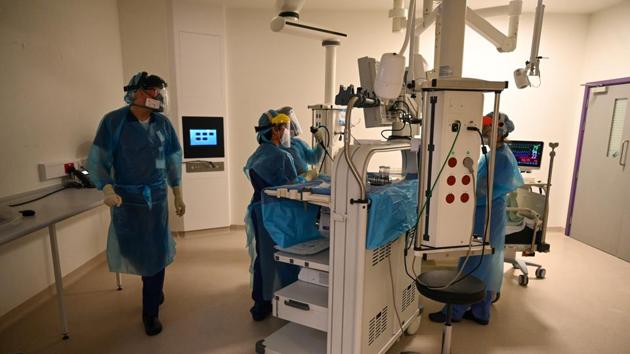 Many countries were caught unprepared by the Covid-19 pandemic in March and April, and hastily retrained medics to work with patients with severe cases of the disease, to ramp up numbers and replace those who fell sick. (Bloomberg file photo) Many countries were caught unprepared by the Covid-19 pandemic in March and April, and hastily retrained medics to work with patients with severe cases of the disease, to ramp up numbers and replace those who fell sick. (Bloomberg file photo)