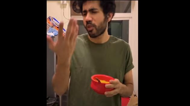 Abhishek Upmanyu also goes on to list a special ingredient required to make khichdi and that is bhookh. (YouTube/@AbhishekUpmanyu) Abhishek Upmanyu also goes on to list a special ingredient required to make khichdi and that is bhookh. (YouTube/@AbhishekUpmanyu)