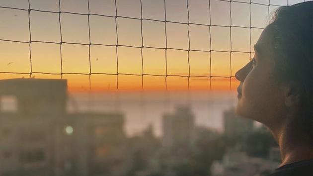 Alia Bhatt has been regularly sharing glimpses from her house which she purchased a few years ago. She has asked her fans to stay home and enjoy the sunset during coronavirus pandemic.