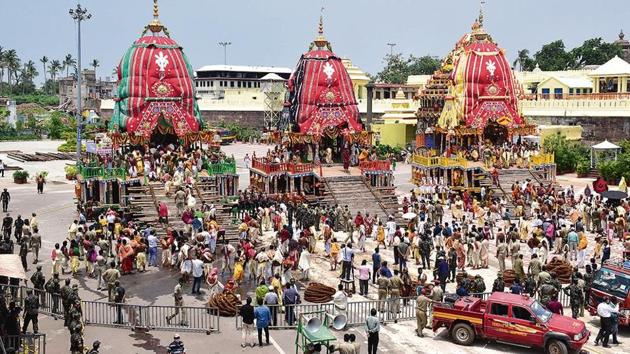 The chariots of the Hindu deities Balabhadra, Subhadra and Jagannath before they move towards the Gundicha temple during the annual Rath Yatra in Puri on Tuesday.(Arabinda Mahapatra /HT photo)
