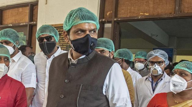 Devendra Fadnavis (C), Former Chief Minister of Maharashtra and current Leader of Opposition at Naidu Hospital during his visit in Pune. (Pratham Gokhale/HT Photo) Devendra Fadnavis (C), Former Chief Minister of Maharashtra and current Leader of Opposition at Naidu Hospital during his visit in Pune. (Pratham Gokhale/HT Photo)