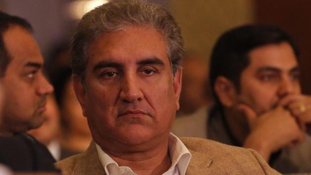Pakistan Foreign Minister Shah Mahmood Qureshi said Pakistan will also decrease their staff if India threatens to decrease its staff-size in the respective diplomatic missions.(Sanjeev Verma / Hindustan Times File Photo) Pakistan Foreign Minister Shah Mahmood Qureshi said Pakistan will also decrease their staff if India threatens to decrease its staff-size in the respective diplomatic missions.(Sanjeev Verma / Hindustan Times File Photo)