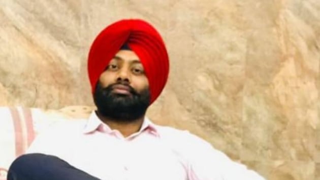 Sub-inspector Gurwinder Singh was shot dead in Abohar on Wednesday night.(HT Photo)