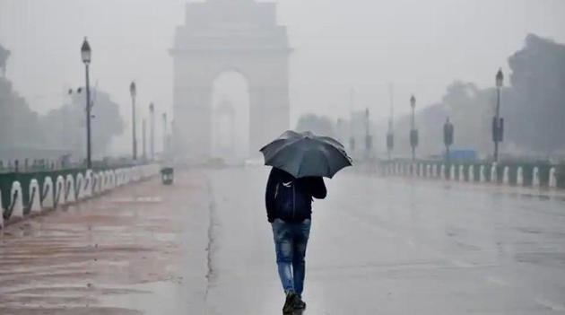 The southwest monsoon has covered entire Delhi and advanced to most parts of the country, the India Meteorological Department (IMD) said on Thursday, officially announcing the arrival of the rainy season in the national capital before its usual onset date of June 27.(Arvind Yadav/HT photo) The southwest monsoon has covered entire Delhi and advanced to most parts of the country, the India Meteorological Department (IMD) said on Thursday, officially announcing the arrival of the rainy season in the national capital before its usual onset date of June 27.(Arvind Yadav/HT photo)