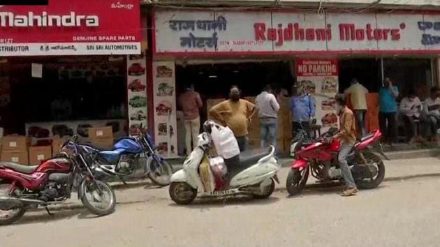All merchants have supported the decision of voluntary lockdown Begum Bazar, Hyderabad Kirana Merchant Association’s president said.(ANI Photo)