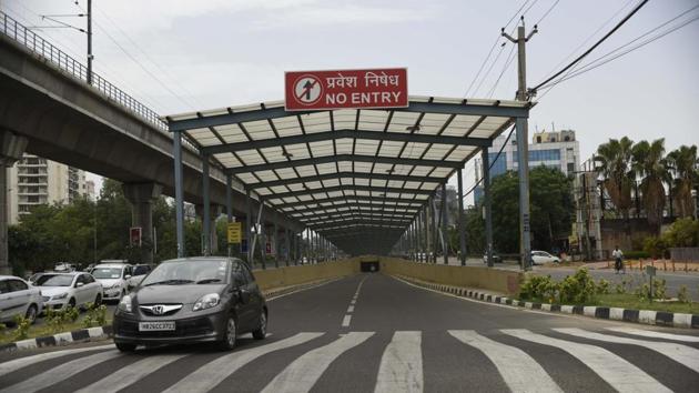 Referring to the meeting, Gurugram police commissioner Mohammed Akil said they discussed measures to control the rising number of coronavirus cases and how these can be stopped from spreading. (Parveen Kumar/HT file photo) Referring to the meeting, Gurugram police commissioner Mohammed Akil said they discussed measures to control the rising number of coronavirus cases and how these can be stopped from spreading. (Parveen Kumar/HT file photo)