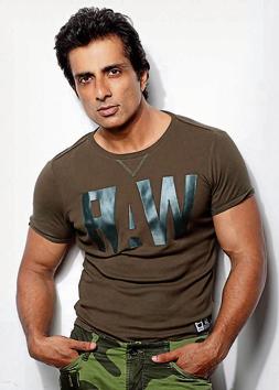 Sonu says that if need be, he will help whoever needs help getting back to Mumbai, too. Sonu says that if need be, he will help whoever needs help getting back to Mumbai, too.