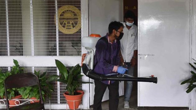 Around 30 employees were put under observation and two buildings were closed for sanitisation after the first case was reported at Panjab University on June 24.(Keshav Singh/HT File)