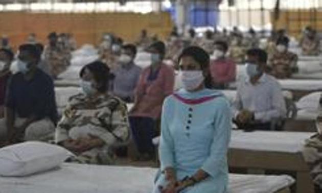 Medical professionals and security personnel during the inauguration of the Sardar Patel Covid Care Centre and Hospital, New Delhi, June 27, 2020 (Vipin Kumar/HT PHOTO) Medical professionals and security personnel during the inauguration of the Sardar Patel Covid Care Centre and Hospital, New Delhi, June 27, 2020 (Vipin Kumar/HT PHOTO)