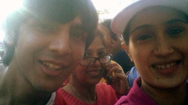 Kartik Aaryan met Sagarika Ghatge in 2008. Kartik Aaryan met Sagarika Ghatge in 2008.